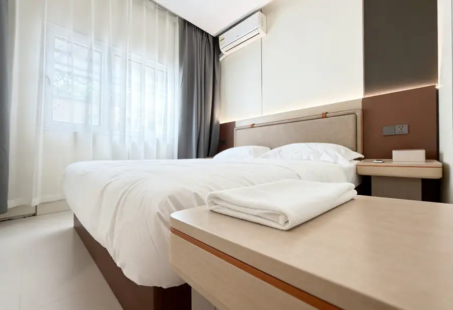 Comfortable bedroom in the four-bedroom detached house Anyu Pool Villa Resort